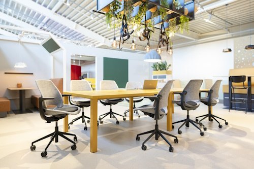 Be Hybrid circulaire stoel